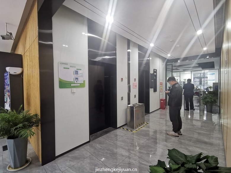 电梯厅